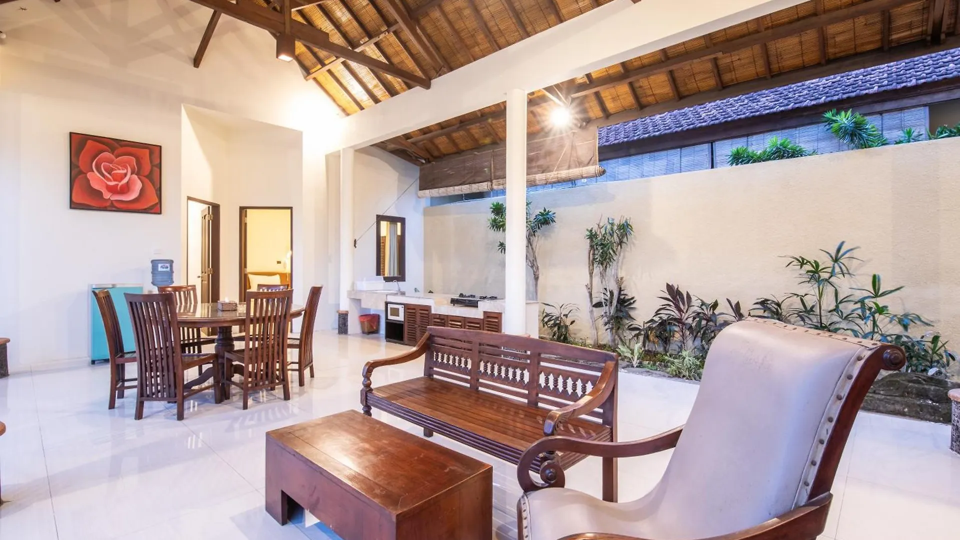 7-Bedrooms Private Pool Saraswati Villa Seminyak 0*, Seminyak (Bali)